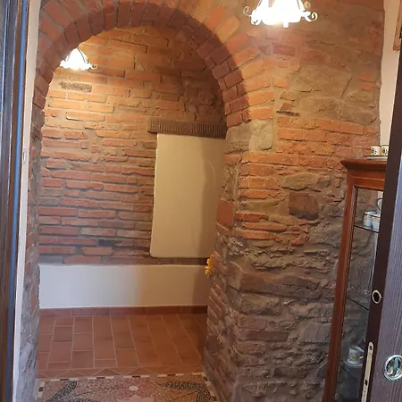 Casa Del Nonno Bingheri - La Cantina Cortona